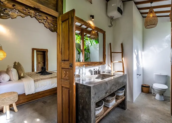Jaya - Comfortable 3bdrs Villa-central Bingin Uluwatu (Bali)