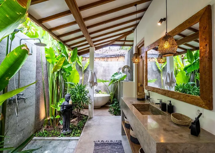 Jaya - Comfortable 3bdrs Villa-central Bingin Uluwatu (Bali)