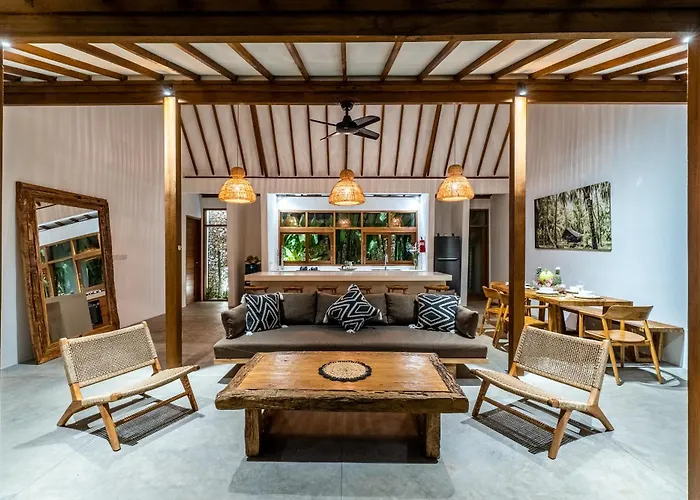 Jaya - Comfortable 3bdrs Villa-central Bingin